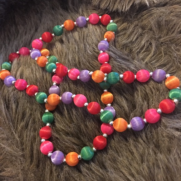 Vintage bright color silk wrapped bead necklace - Picture 6 of 7